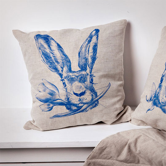 Подушка льняная 'Кролик с Тюльпаном'