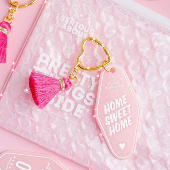Брелок 'Home Sweet Home'  / Pink