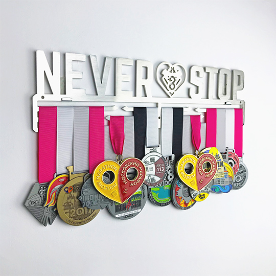 Медальница 'Never stop'